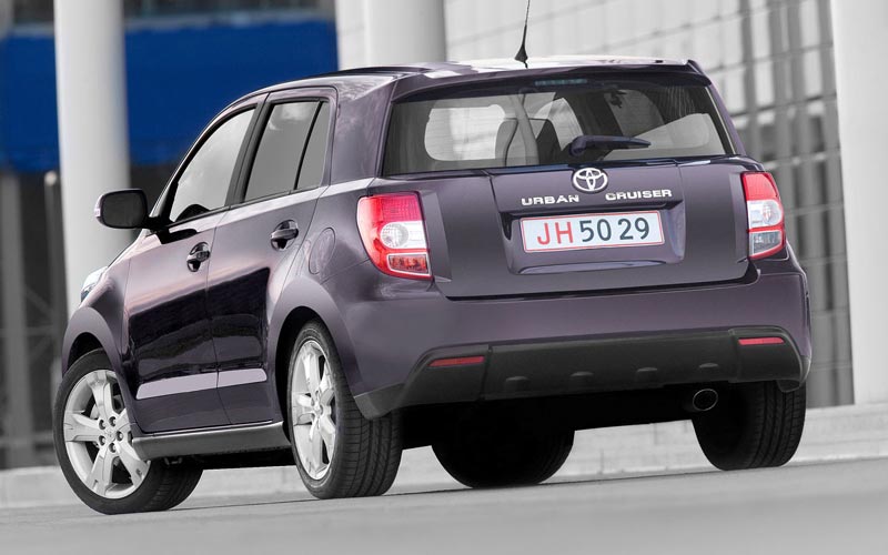 Фото Toyota Urban Cruiser | Фотография #2 | Фотографии Тойота Урбан Крузер