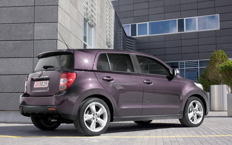 Фото Toyota Urban Cruiser | Фотография #9 | Фотографии Тойота Урбан Крузер
