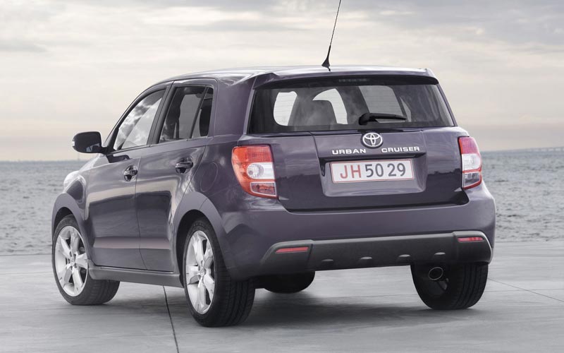 Фото Тойота Урбан Крузер | Фотография #10 | Фотографии Toyota Urban Cruiser