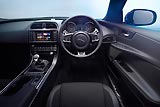 Интерьер салона Jaguar XE