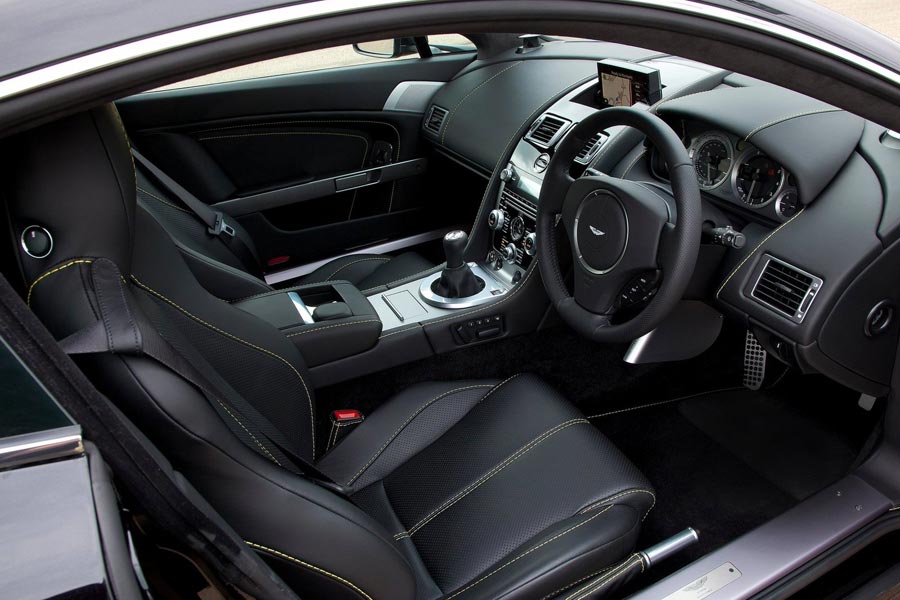   Aston Martin V8 Vantage.  Aston Martin V8 Vantage