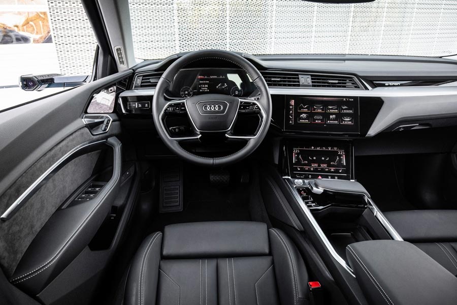   Audi E-tron.  Audi E-tron