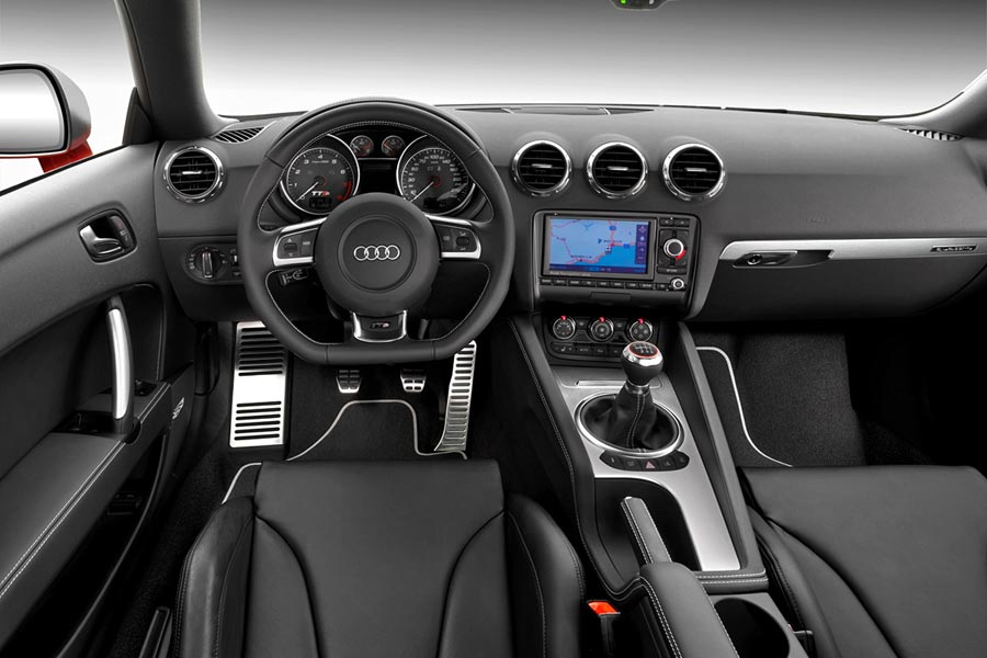   Audi TTS.  Audi TTS