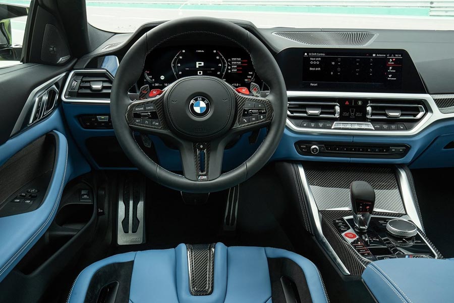   BMW M4.  BMW M4