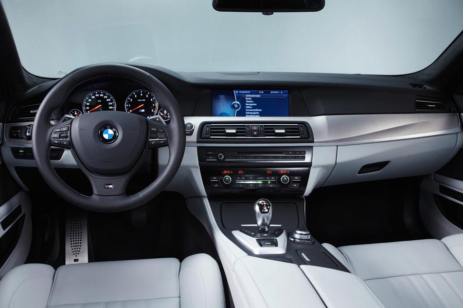   BMW M5.  BMW M5