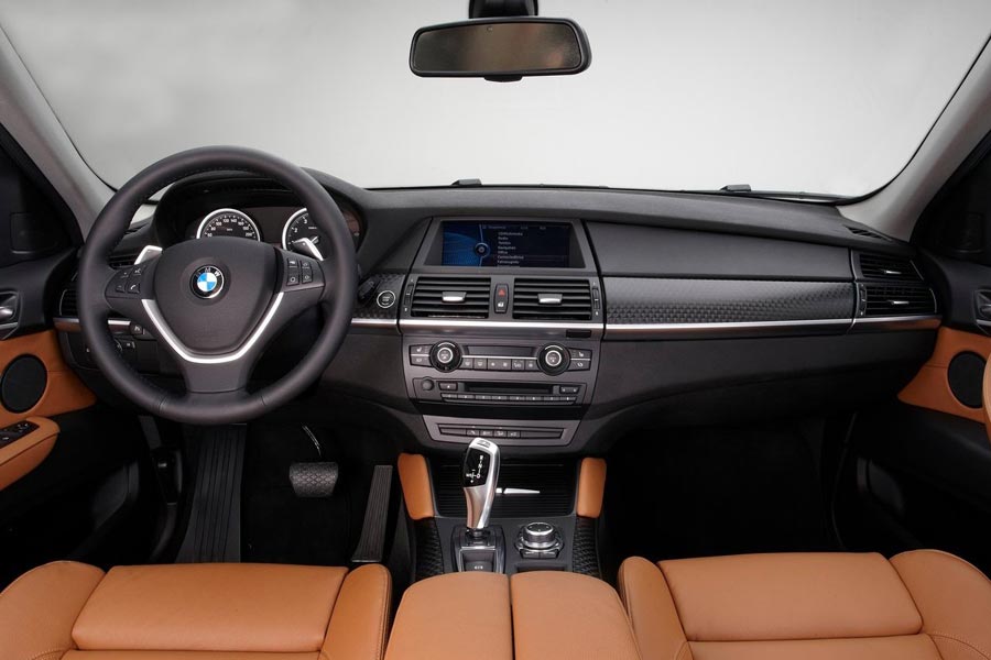   BMW X6.  BMW X6