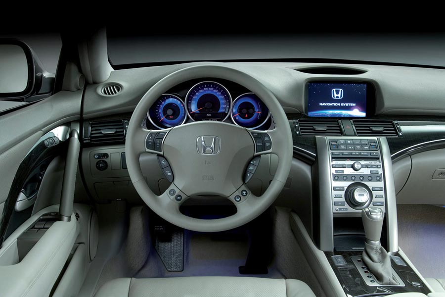   Honda Legend.  Honda Legend