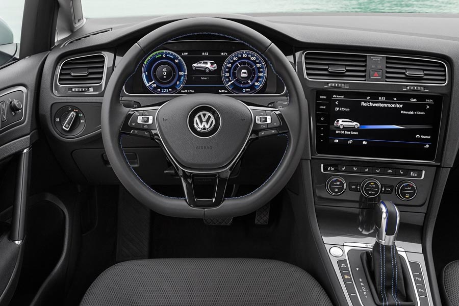   Volkswagen e-Golf.  Volkswagen e-Golf