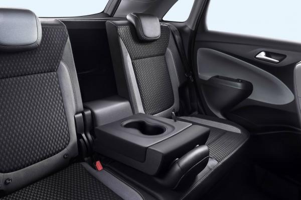 Opel представил преемника Meriva - 4