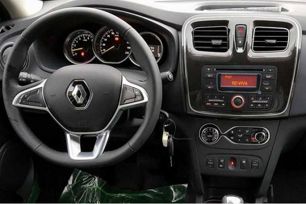 Renault обновила "близнеца" Logan - 1