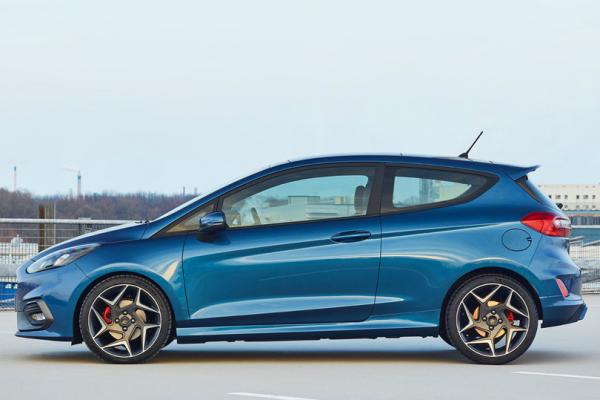 Новый Ford Fiesta ST примерил "трешку" - 4