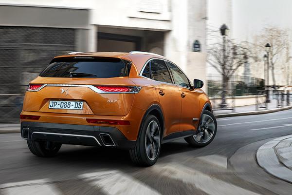 Флагманом бренда DS стал кроссовер - 1