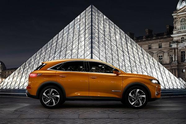 Флагманом бренда DS стал кроссовер - 2