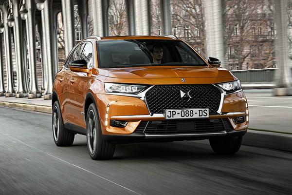 Флагманом бренда DS стал кроссовер - 4