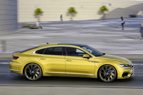 VW показал преемника Passat CC - 2