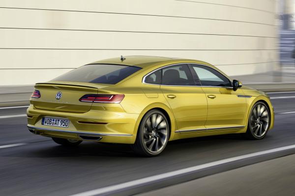 VW показал преемника Passat CC - 5