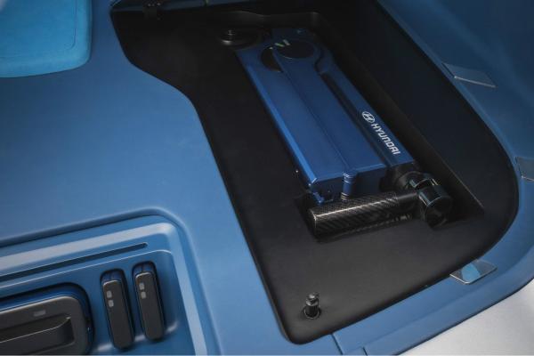 Hyundai представила кроссовер с самокатом - 4