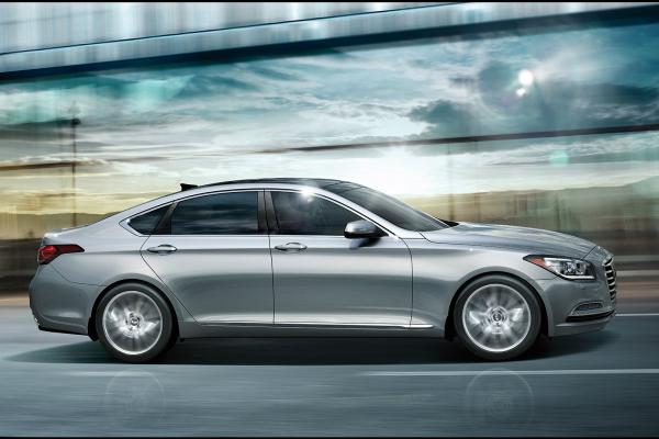 Hyundai Genesis уходит, чтобы вернуться - 1