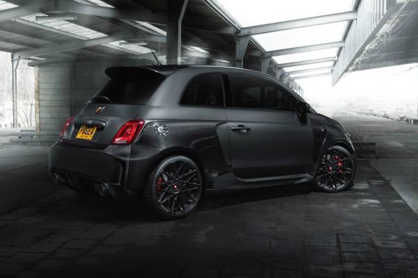 Малютку Fiat 500 оценили в 58,5 тысячи евро - 1