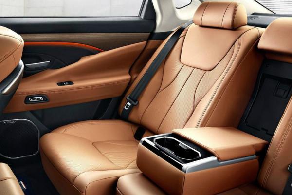 Geely "прокачала" флагманский седан - 2