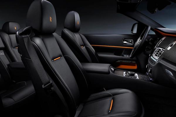 Rolls-Royce одел Dawn в черное - 2