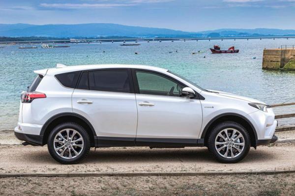 Toyota RAV4: дизель вернулся в Россию - 2