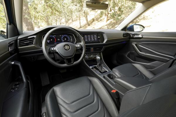 Новый VW Jetta угодит американцам - 1