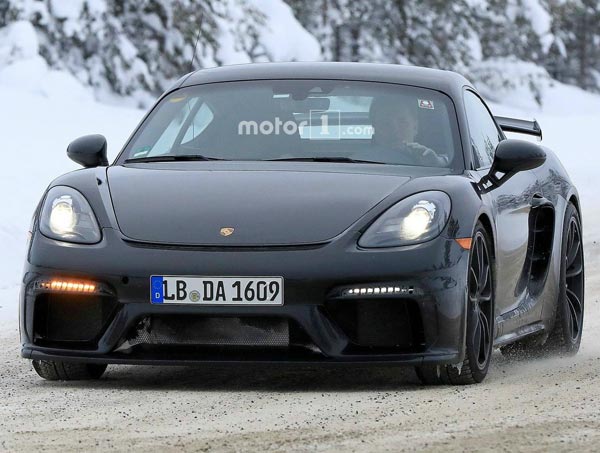 Porsche 718 Cayman GT4. Фото Motor1