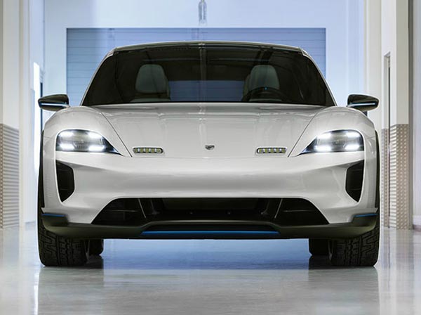 Porsche Mission E Cross Turismo. Фото Porsche