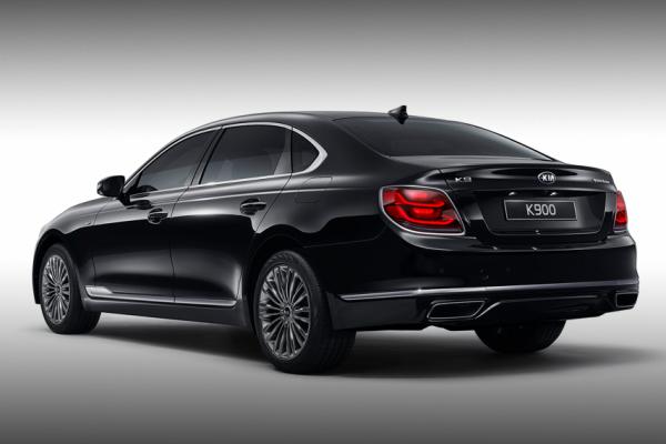 Близнец Kia Quoris сменил поколение - 3