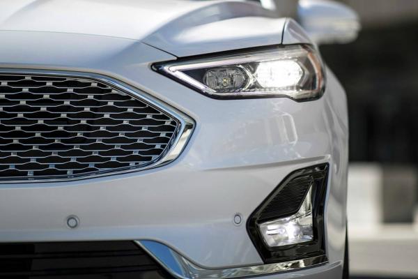 Ford обновил "братишку" Mondeo - 2