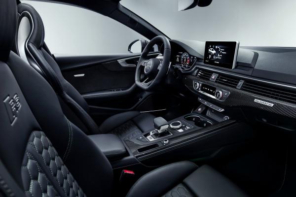 Audi  RS5   - 1