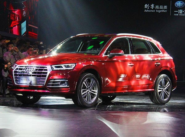 Audi Q5 L. Фото Audi