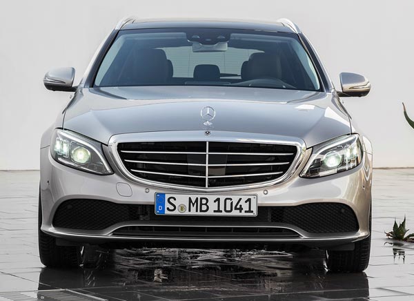 Mercedes-Benz C-Class 2018. Фото Mercedes-Benz