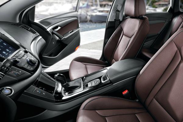 Hyundai нанесла ретушь на i40 - 1