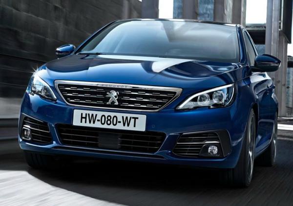 Peugeot 308 и 508. Фото Peugeot