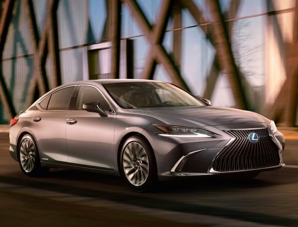 Lexus ES 2018. Фото Lexus