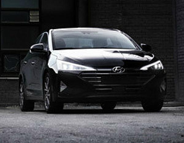 Hyundai Elantra 2018. Фото http://www.bobaedream.co.kr
