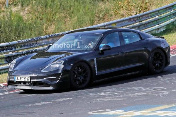 Porsche превращает Mission E в Taycan - 1