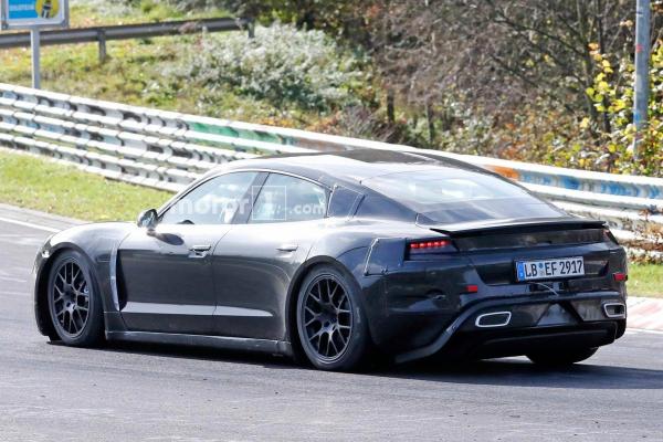 Porsche превращает Mission E в Taycan - 2