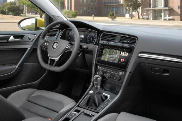 VW готовит возвращение Golf в Россию - 1