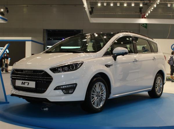 Lifan M7 и X8. Фото Lifan и CarExpert