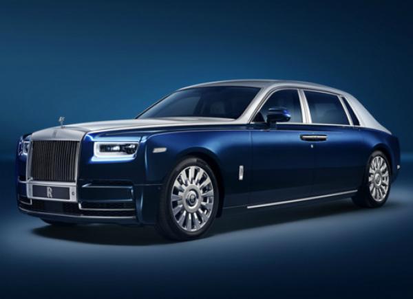 Rolls-Royce Phantom Privacy Suite.  Rolls-Royce