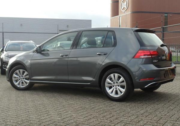 Volkswagen Golf. Фото Volkswagen