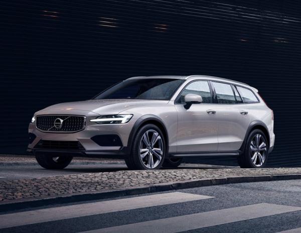 Volvo V60 Cross Country. Фото Volvo