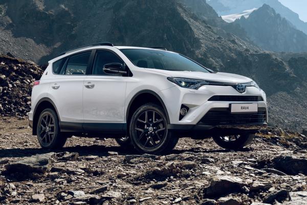 Toyota выкатила юбилейный RAV4 для России - 2