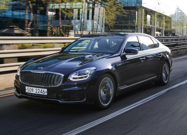 Kia Quoris. Фото Kia