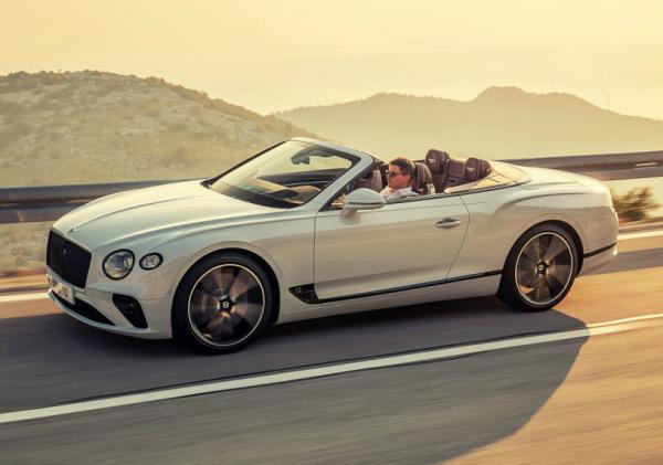 Bentley Continental GT Convertible. Фото Bentley