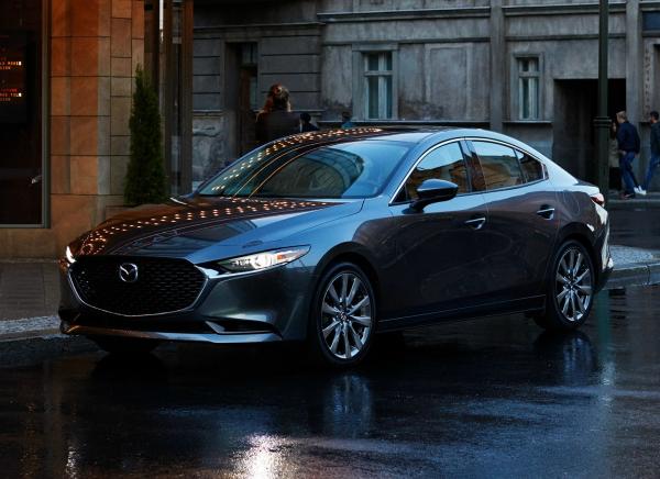 Mazda3. Фото Mazda