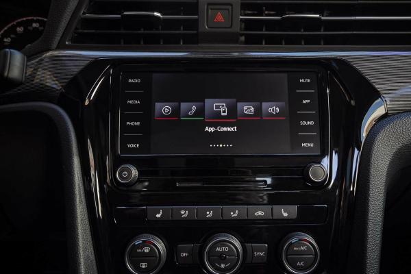 VW Passat снова сменил поколение - 2